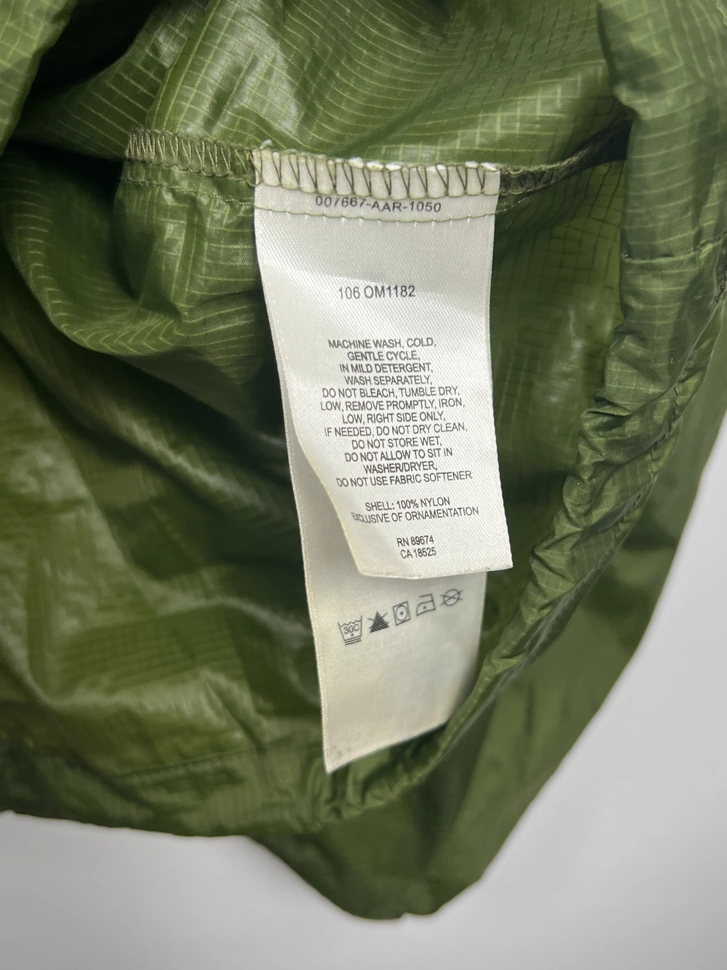 Mountain Hardwear Lightweight Jacket