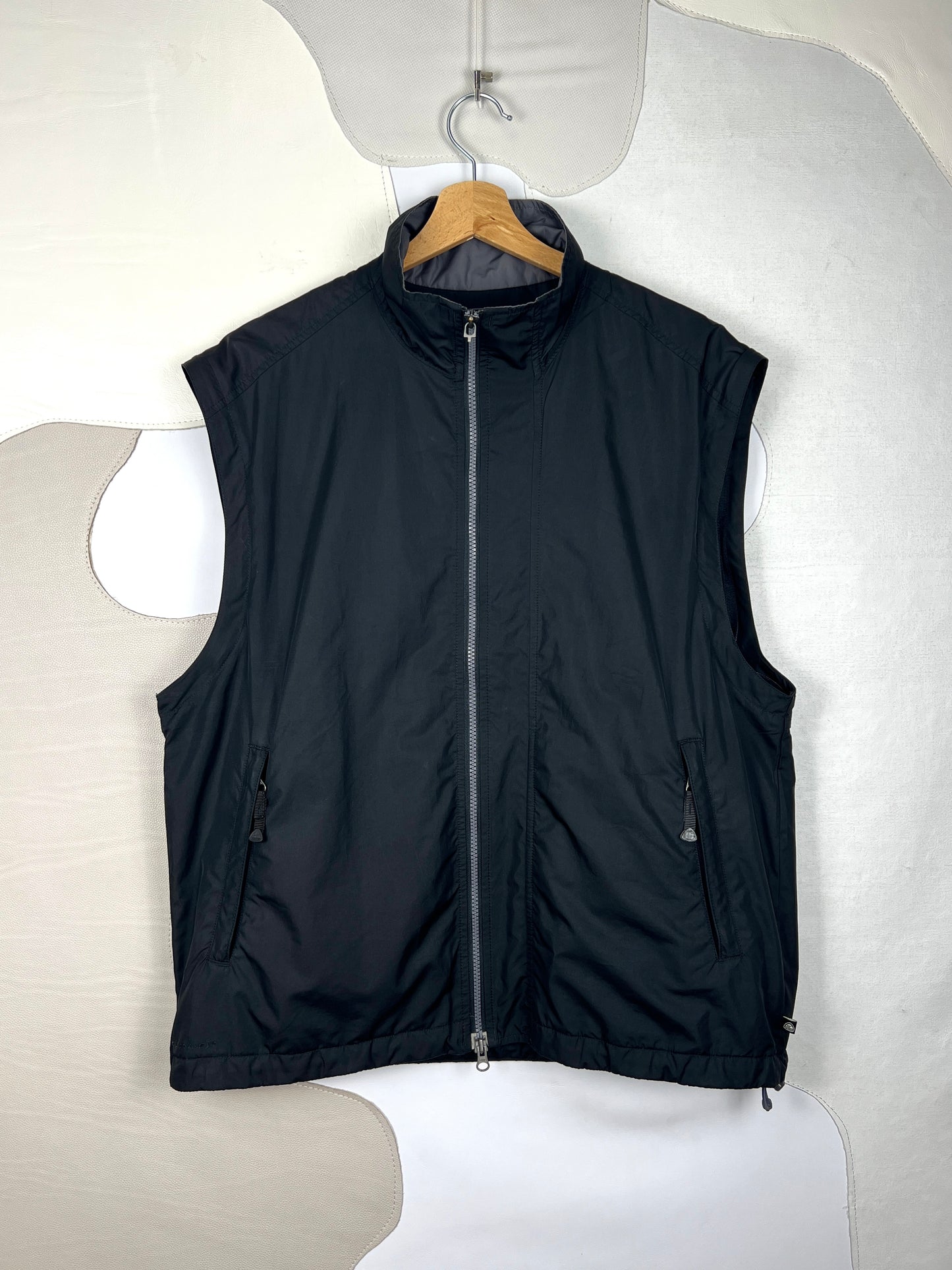 Nike ACG Lightweight Windbreaker Jacket