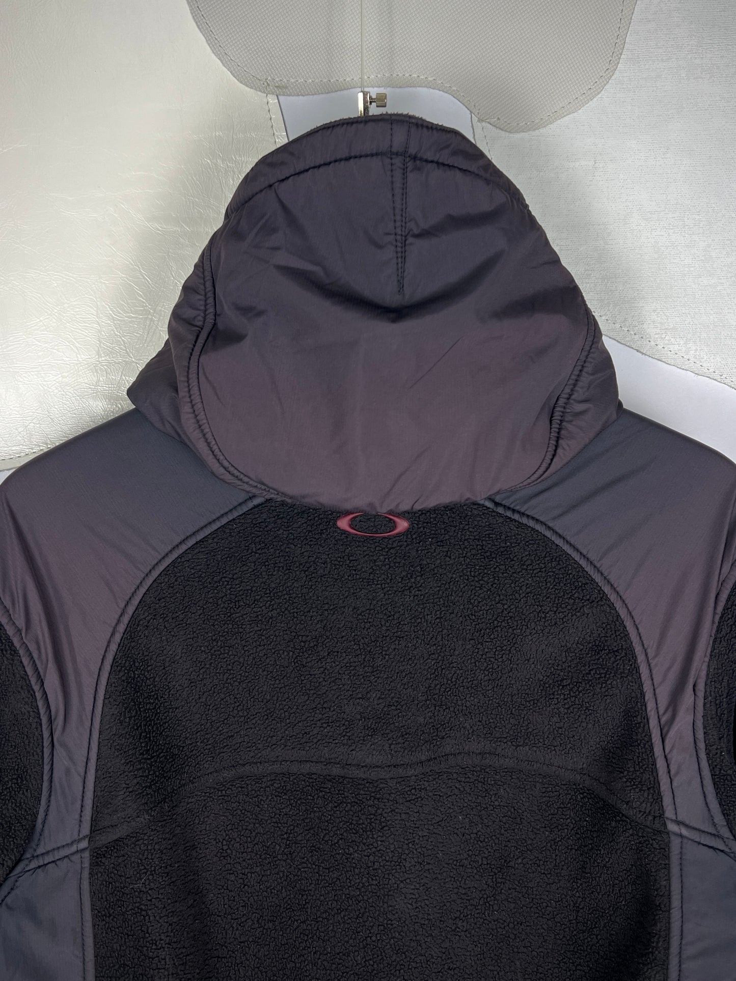 Oakley Nylon Fleece Zip-up Vest