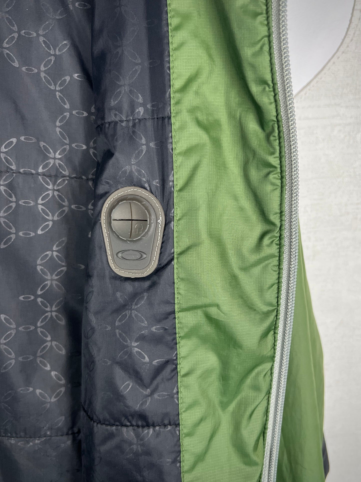 Oakley Quilted Windbreaker Jacket