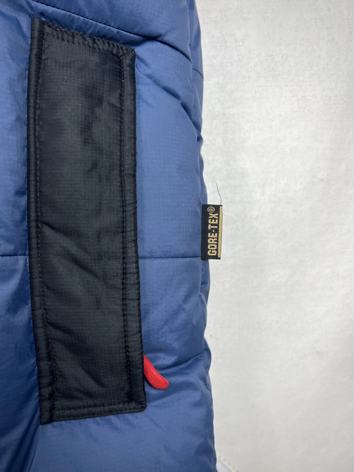 Mountain Hardwear Puffer Jacket