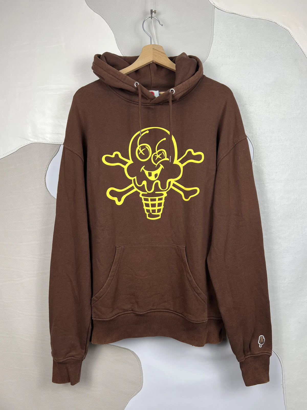 Hoodie met ijsjeshoorn en schedel