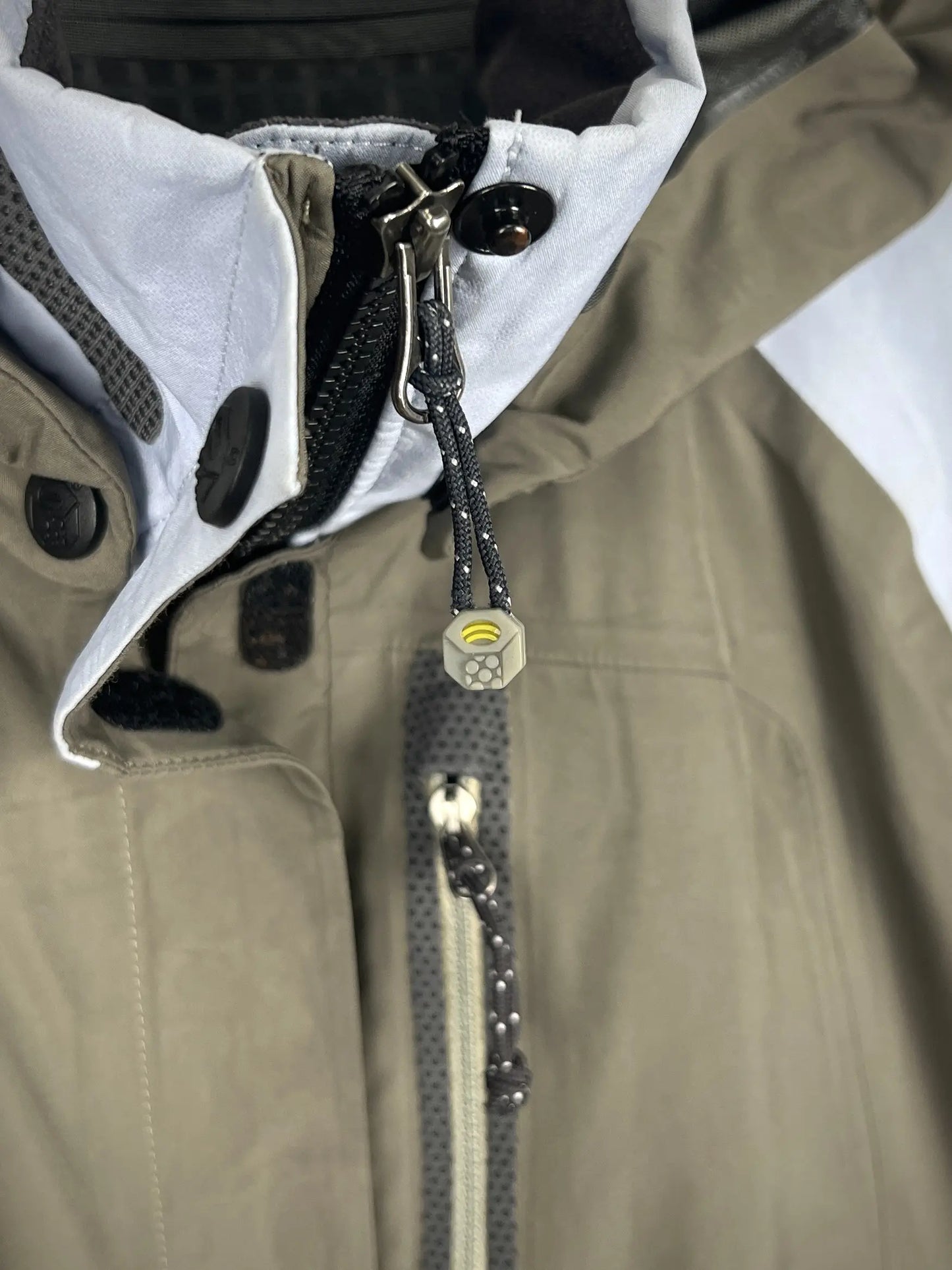 Mountain Hardwear Gore-Tex Shell Jacket