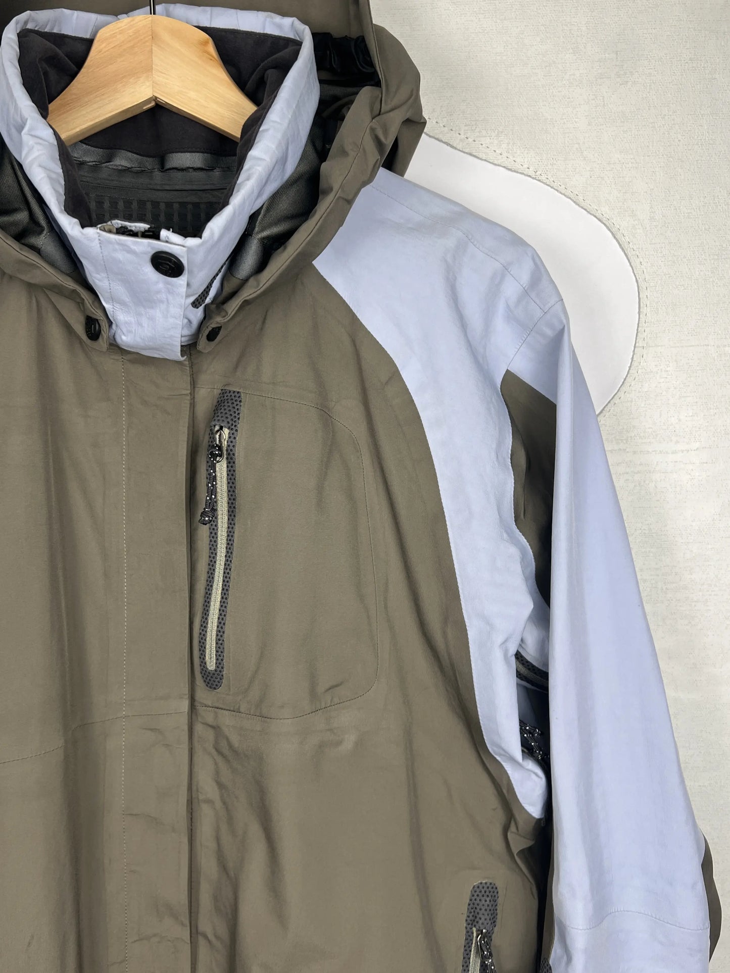 Mountain Hardwear Gore-Tex Shell Jacket