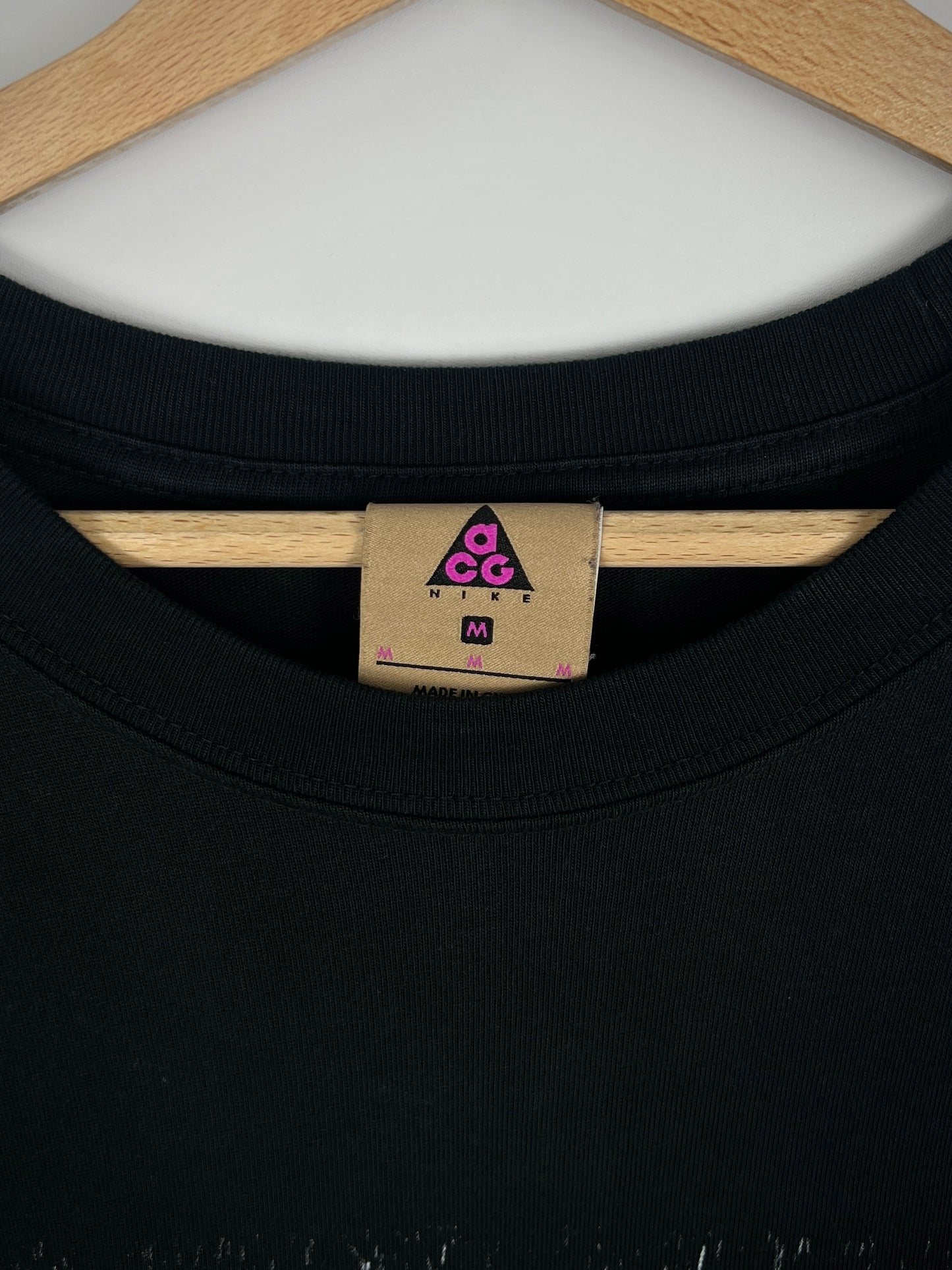 Nike ACG Wolf Print T-Shirt