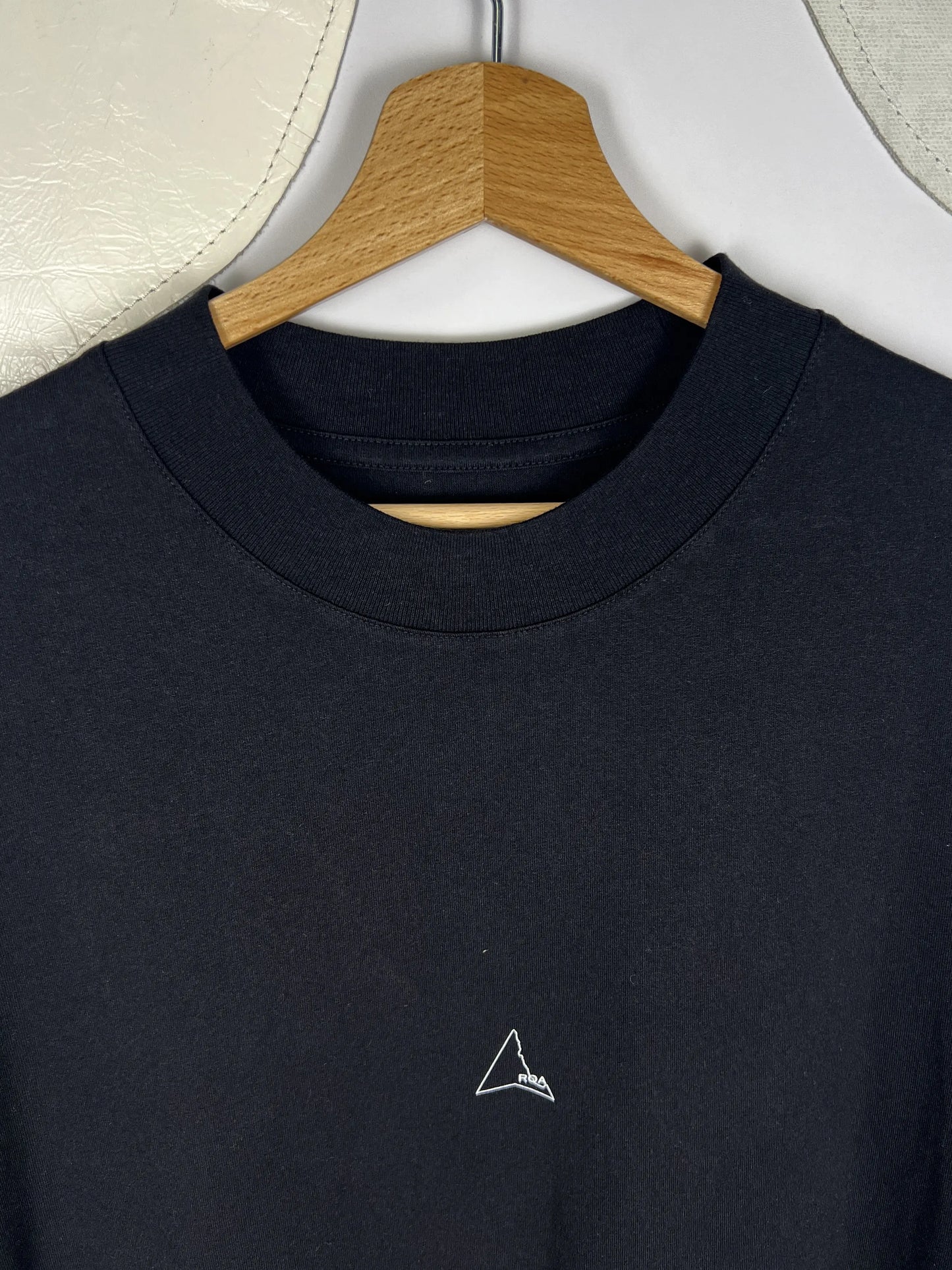 Roa Mini Logo T-Shirt